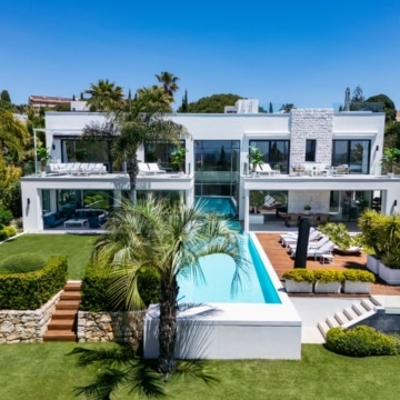 Modern villa with stunning sea and mountain views in Marbesa, Marbella East Picture 33
