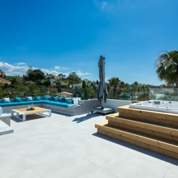 Modern villa with stunning sea and mountain views in Marbesa, Marbella East Picture 9