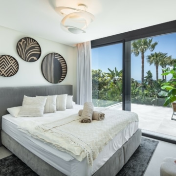 Modern villa with stunning sea and mountain views in Marbesa, Marbella East Picture 6