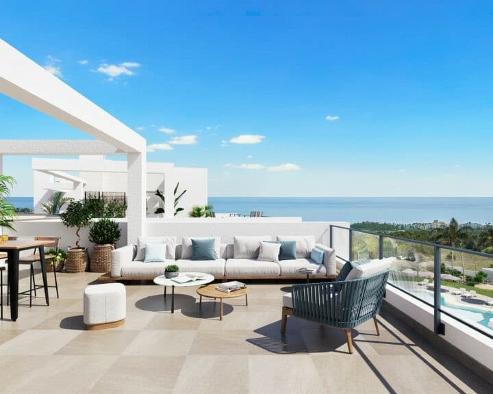 Aby Middle Estepona – Modern duplex penthouse with stunning views of golf in Estepona Picture