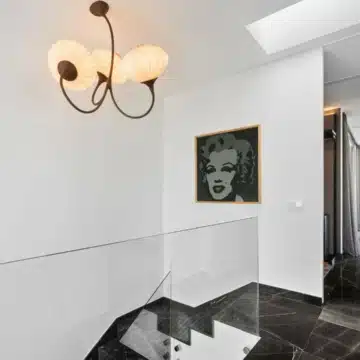 Stunning semi-detached villa with glorious sea views in Cabopino, Marbella Picture 10