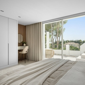 Luxury duplex penthouse with stunning golf course views in the heart of La Quinta, Benahavis Picture 30