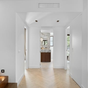 Newly refurbished duplex penthouse with sea views in Montepiedra, Marbella Golden Mile Picture 22