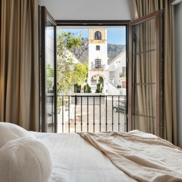 Newly refurbished duplex penthouse with sea views in Montepiedra, Marbella Golden Mile Picture 29