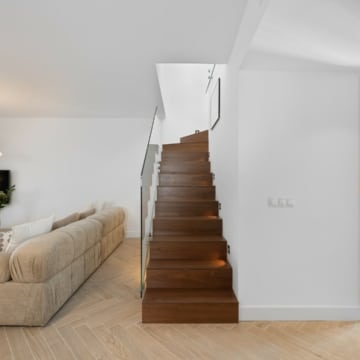 Newly refurbished duplex penthouse with sea views in Montepiedra, Marbella Golden Mile Picture 30