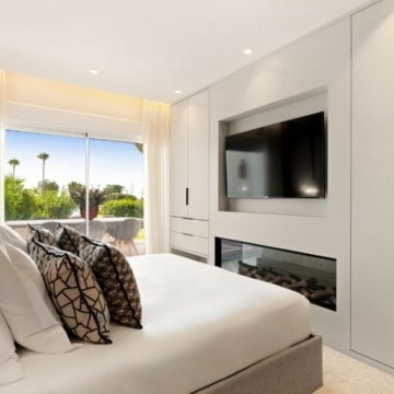 Splended refurbished 3-bedroom ground floor apartment in Costalita, Estepona Picture 29