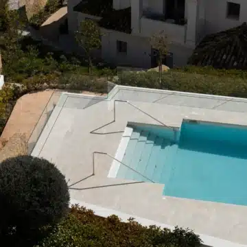 Modern 2-bedroom apartment in the gated community of 9 Lions Residences in Nueva Andalucia Picture 20