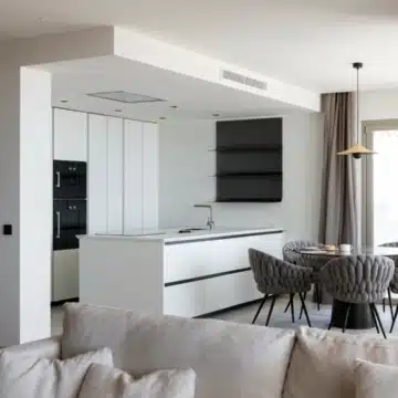 Modern 2-bedroom apartment in the gated community of 9 Lions Residences in Nueva Andalucia Picture 17
