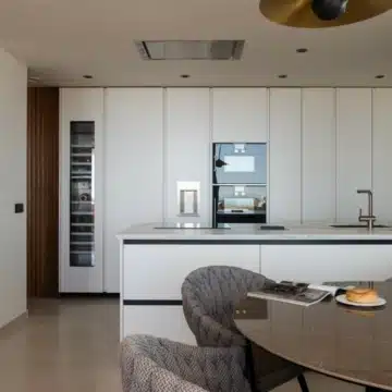 Modern 2-bedroom apartment in the gated community of 9 Lions Residences in Nueva Andalucia Picture 1
