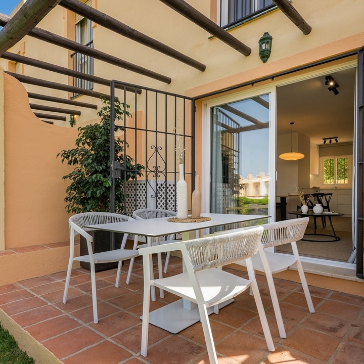 Marina Park – 2-bedroom apartment with beautiful sea views in Mijas Costa Picture