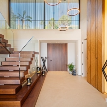 The Sky Marbella – 5-bedroom beautiful villa with breathtaking sea views in La Alborada, Benahavis Picture 23