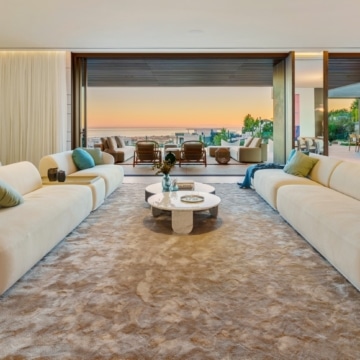 The Sky Marbella – 5-bedroom beautiful villa with breathtaking sea views in La Alborada, Benahavis Picture 2