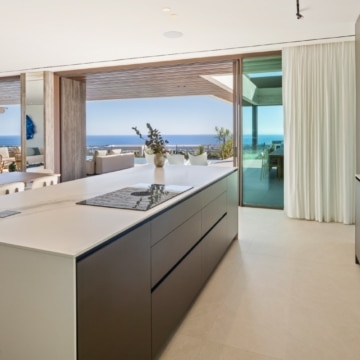 The Sky Marbella – 5-bedroom beautiful villa with breathtaking sea views in La Alborada, Benahavis Picture 26