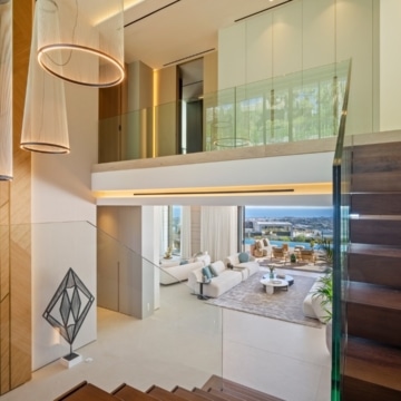 The Sky Marbella – 5-bedroom beautiful villa with breathtaking sea views in La Alborada, Benahavis Picture 10