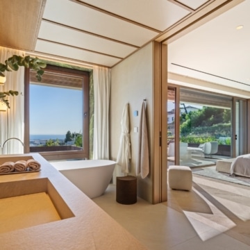 The Sky Marbella – 5-bedroom beautiful villa with breathtaking sea views in La Alborada, Benahavis Picture 33