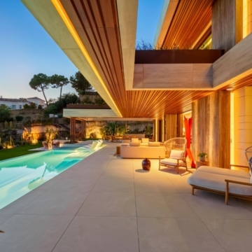 The Sky Marbella – 5-bedroom beautiful villa with breathtaking sea views in La Alborada, Benahavis Picture 18