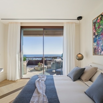 The Sky Marbella – 5-bedroom beautiful villa with breathtaking sea views in La Alborada, Benahavis Picture 42