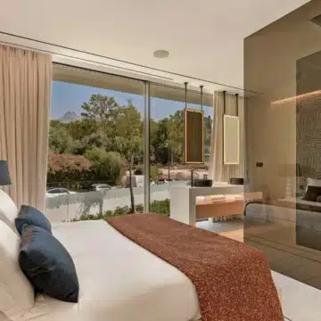 Stunning villa nestled within the prestigious Vilas 12 complex of Marbella Golden Mile, Marbella Picture 27