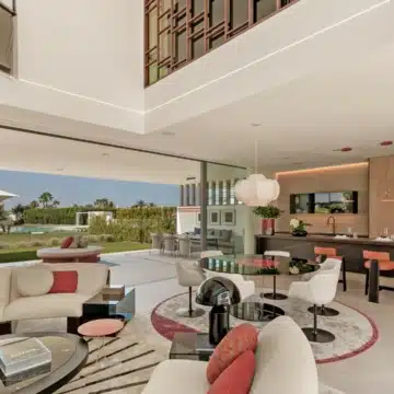 Stunning villa nestled within the prestigious Vilas 12 complex of Marbella Golden Mile, Marbella Picture 36