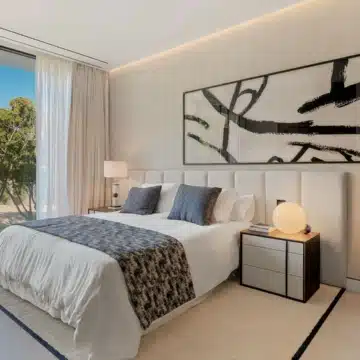Remarkable 4-bedroom villa within the prestigious Vilas 12 complex of Marbella Golden Mile, Marbella Picture 38