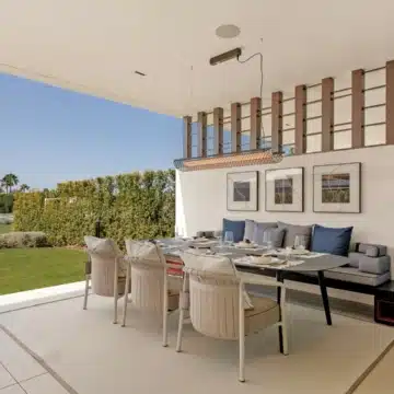 Stunning villa nestled within the prestigious Vilas 12 complex of Marbella Golden Mile, Marbella Picture 38