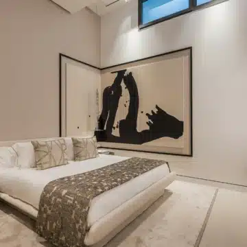 Remarkable 4-bedroom villa within the prestigious Vilas 12 complex of Marbella Golden Mile, Marbella Picture 47