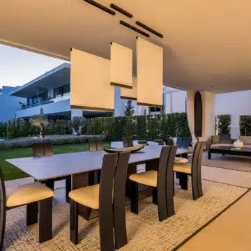 Remarkable 4-bedroom villa within the prestigious Vilas 12 complex of Marbella Golden Mile, Marbella Picture 57