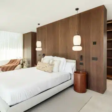 Contemporary 5-bedroom villa with its natural surroundings in La Cerquilla, Nueva Andalucía Picture 13