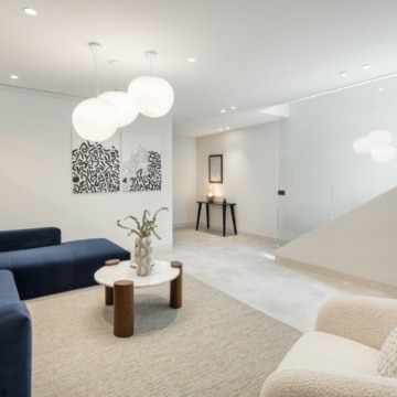 Contemporary 5-bedroom villa with its natural surroundings in La Cerquilla, Nueva Andalucía Picture 6