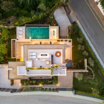 Contemporary 5-bedroom villa with its natural surroundings in La Cerquilla, Nueva Andalucía Picture 36