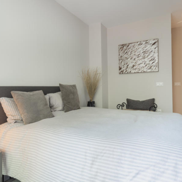 Refurbished 3-bedroom apartment with amazing outdoor space in Selwo Hills, Estepona Picture 18