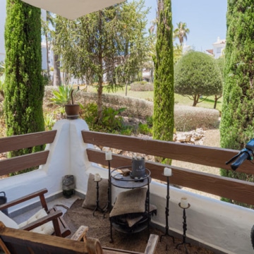 Refurbished 3-bedroom apartment with amazing outdoor space in Selwo Hills, Estepona Picture 20