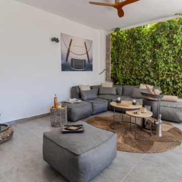 Refurbished 3-bedroom apartment with amazing outdoor space in Selwo Hills, Estepona Picture 22