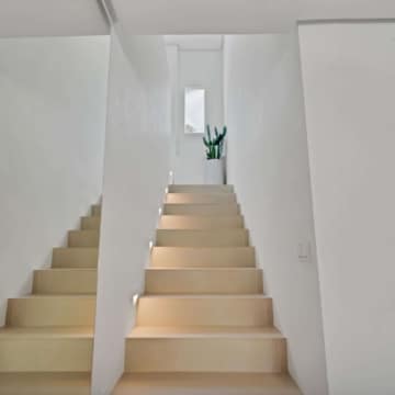 Refurbished exceptional 3-bedroom duplex penthouse on front-line golf in La Quinta, Benahavis Picture 12
