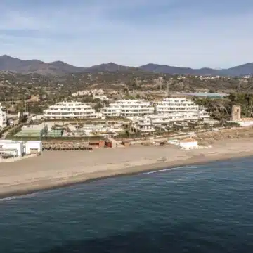 New beachfront villa in the prestigious gated community of Velaya, Estepona Picture 22