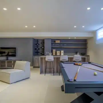 New beachfront villa in the prestigious gated community of Velaya, Estepona Picture 43