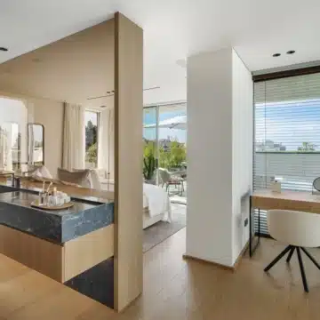 Architectural masterpiece with breathtaking views of La Concha and Mediterranean sea in Nueva Andalucia, Picture 14