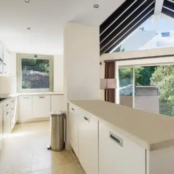 Beautiful and spacious duplex penthouse within the Los Flamingos Golf Resort, Benahavis Picture 18