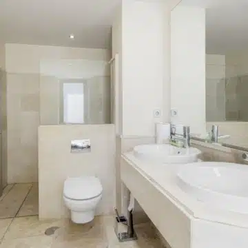 Beautiful and spacious duplex penthouse within the Los Flamingos Golf Resort, Benahavis Picture 20