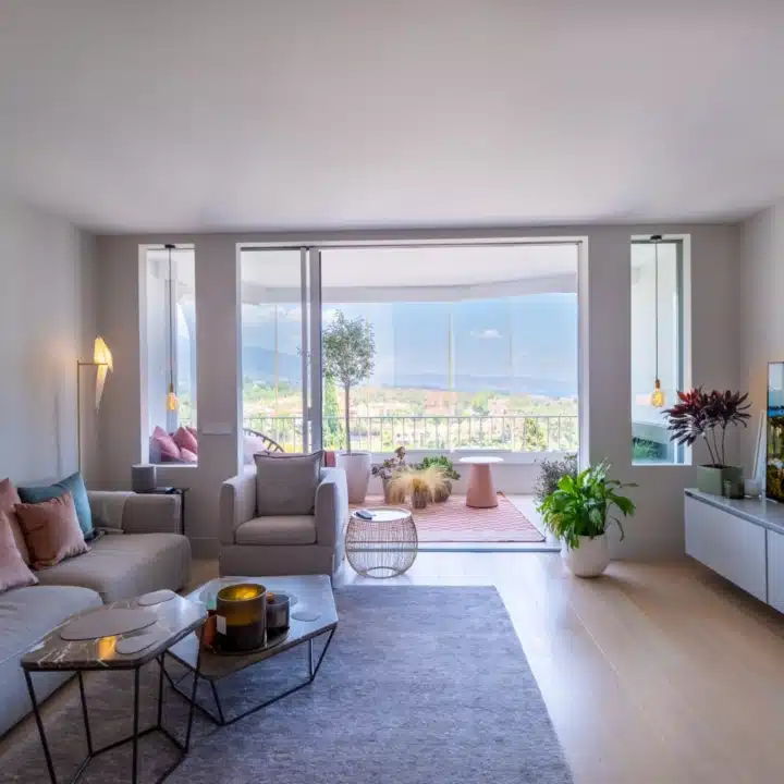 Refurbished modern 2-bedroom apartment near Puerto Banus, Marbella Picture