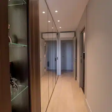 Refurbished modern 2-bedroom apartment near Puerto Banus, Marbella Picture 26