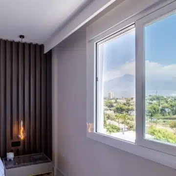 Refurbished modern 2-bedroom apartment near Puerto Banus, Marbella Picture 31