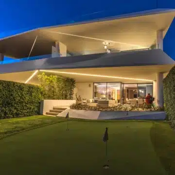 Unique semi-detached villa in the heart of the Golf Valley, Nueva Andalucia Picture 35