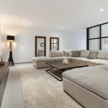 Modern detached villa with mountain and golf views in La Resina Golf, New Golden Mile Picture 24