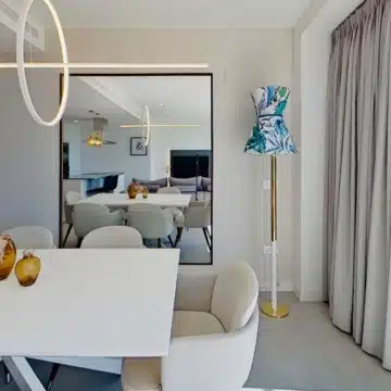Stunning 3-bedroom duplex penthouse with sea and mountain views in Estepona East Picture 6