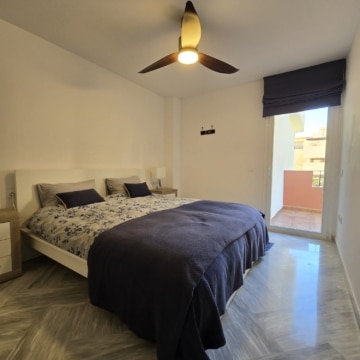 Beachside townhouse for sale Garden Beach Estepona walking distance to Estepona old town Picture 18