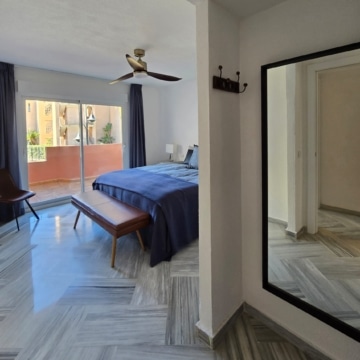 Beachside townhouse for sale Garden Beach Estepona walking distance to Estepona old town Picture 13