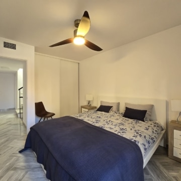 Beachside townhouse for sale Garden Beach Estepona walking distance to Estepona old town Picture 19