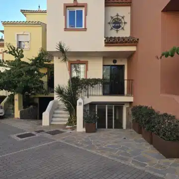 Beachside townhouse for sale Garden Beach Estepona walking distance to Estepona old town Picture 1