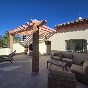 Beachside townhouse for sale Garden Beach Estepona walking distance to Estepona old town Picture 25